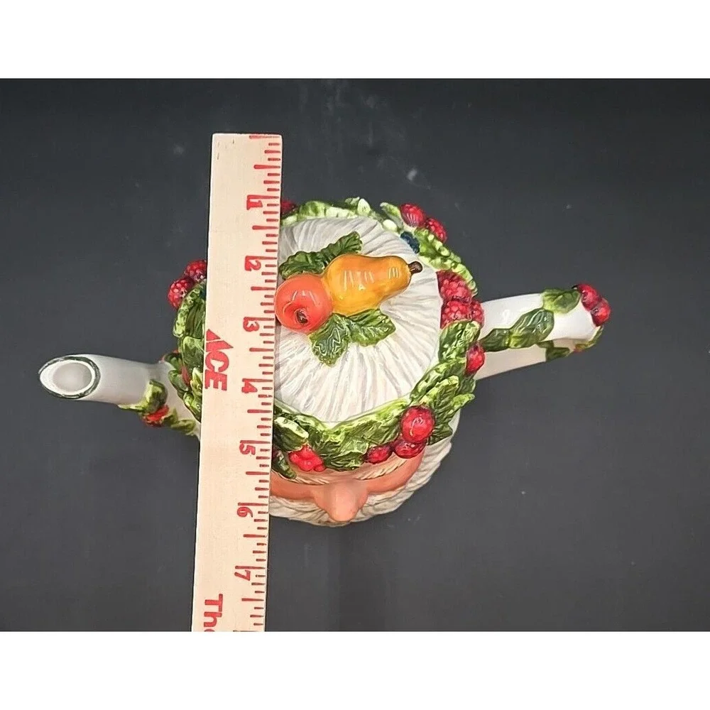Department 56 Santa Christmas Holiday Seasonal Fruit‎ Teapot w/ box